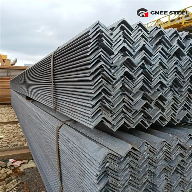 A572 स्टील कोण